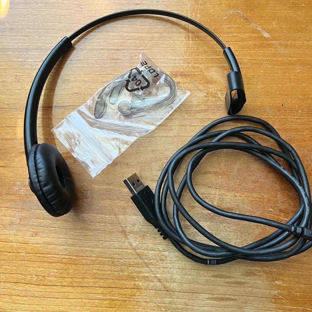 Black USB Headset parts and pieces